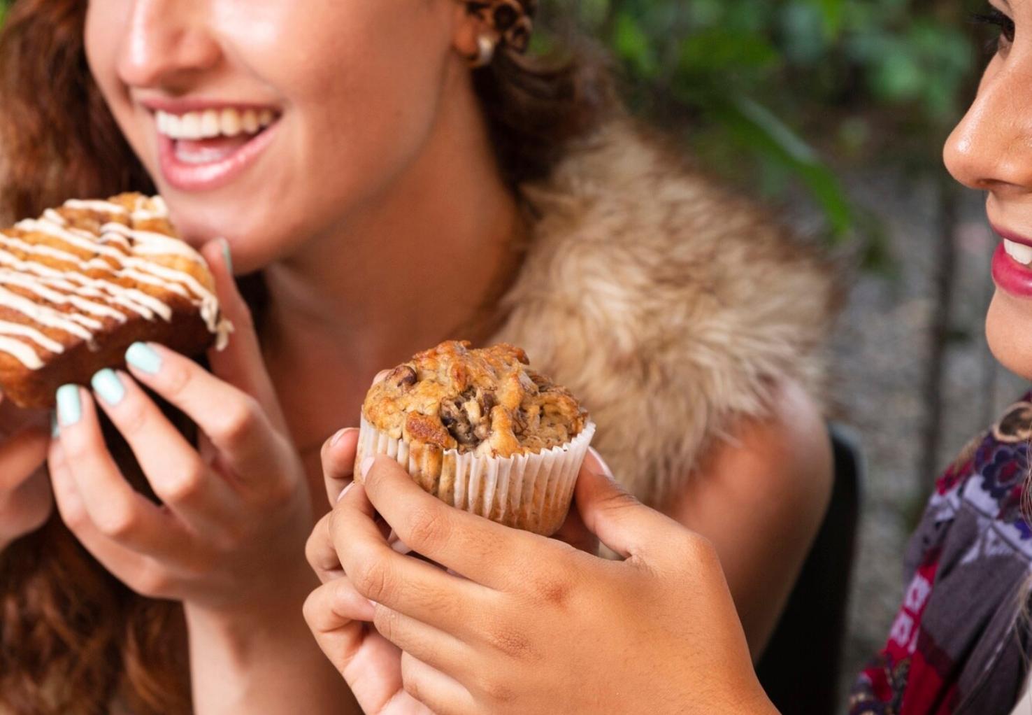 Como reduzir a vontade de comer doces: 7 estratégias práticas