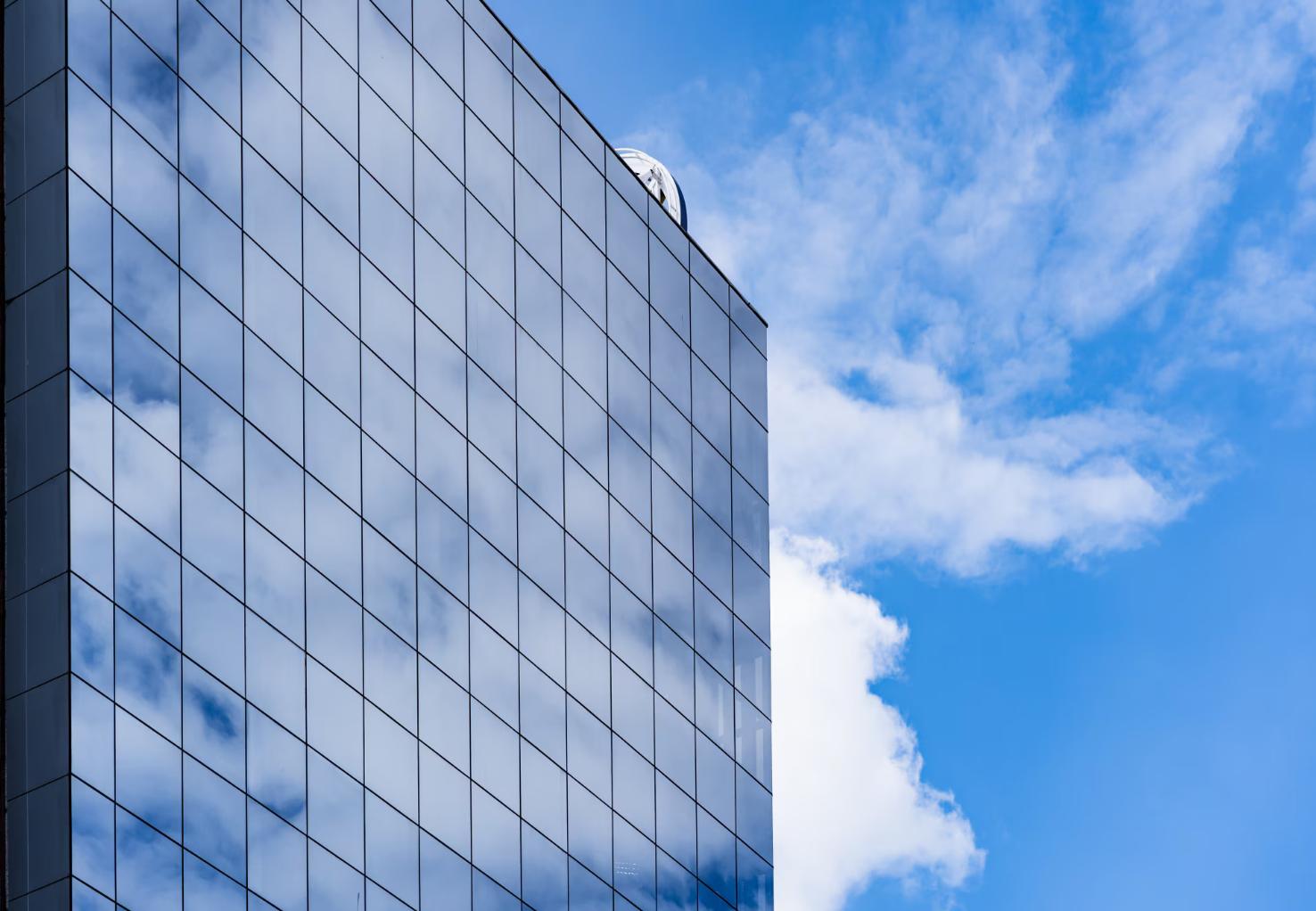 Porque é que os edifícios não devem ser feitos de vidro