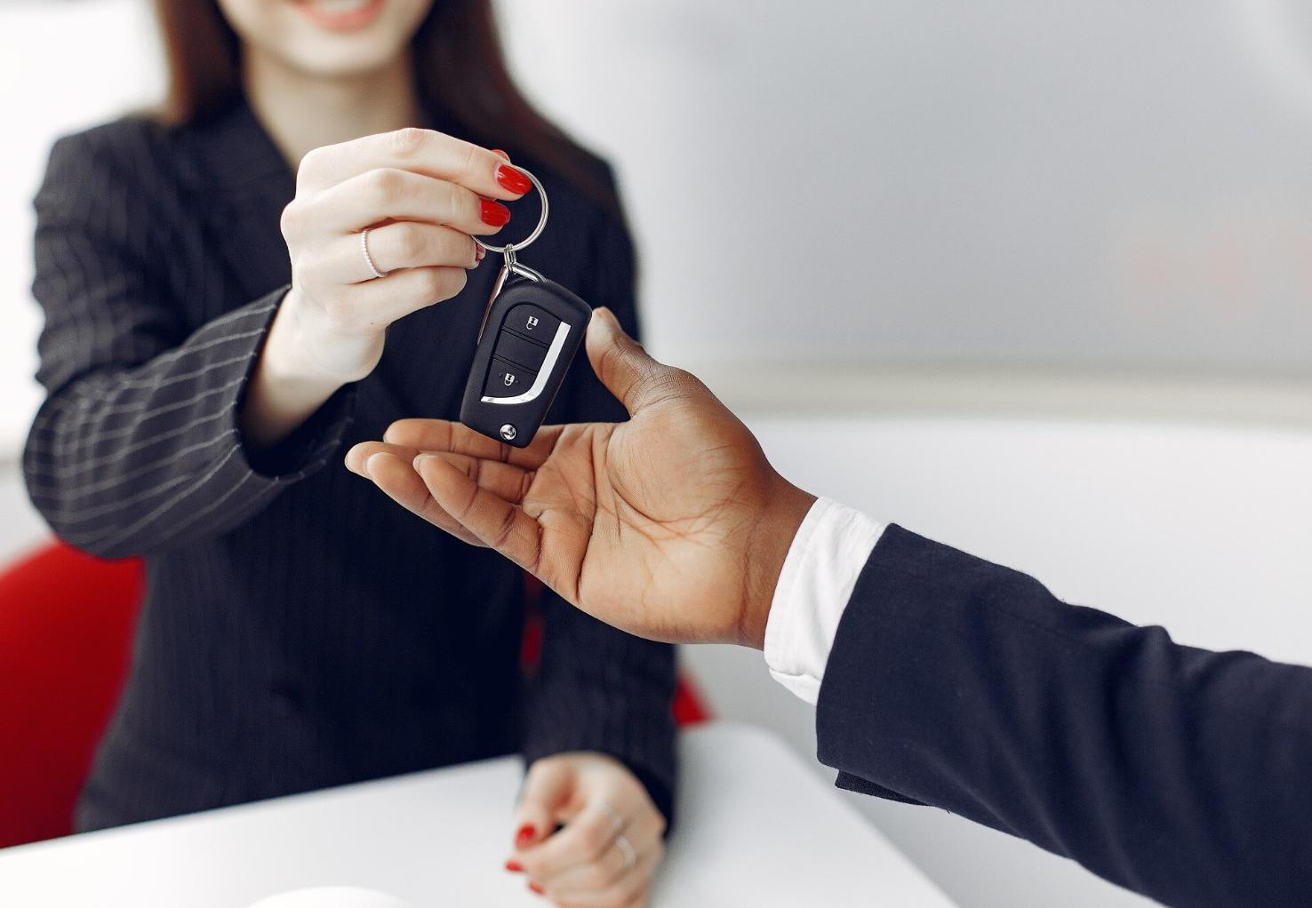 Como poupar no aluguer de carros no aeroporto